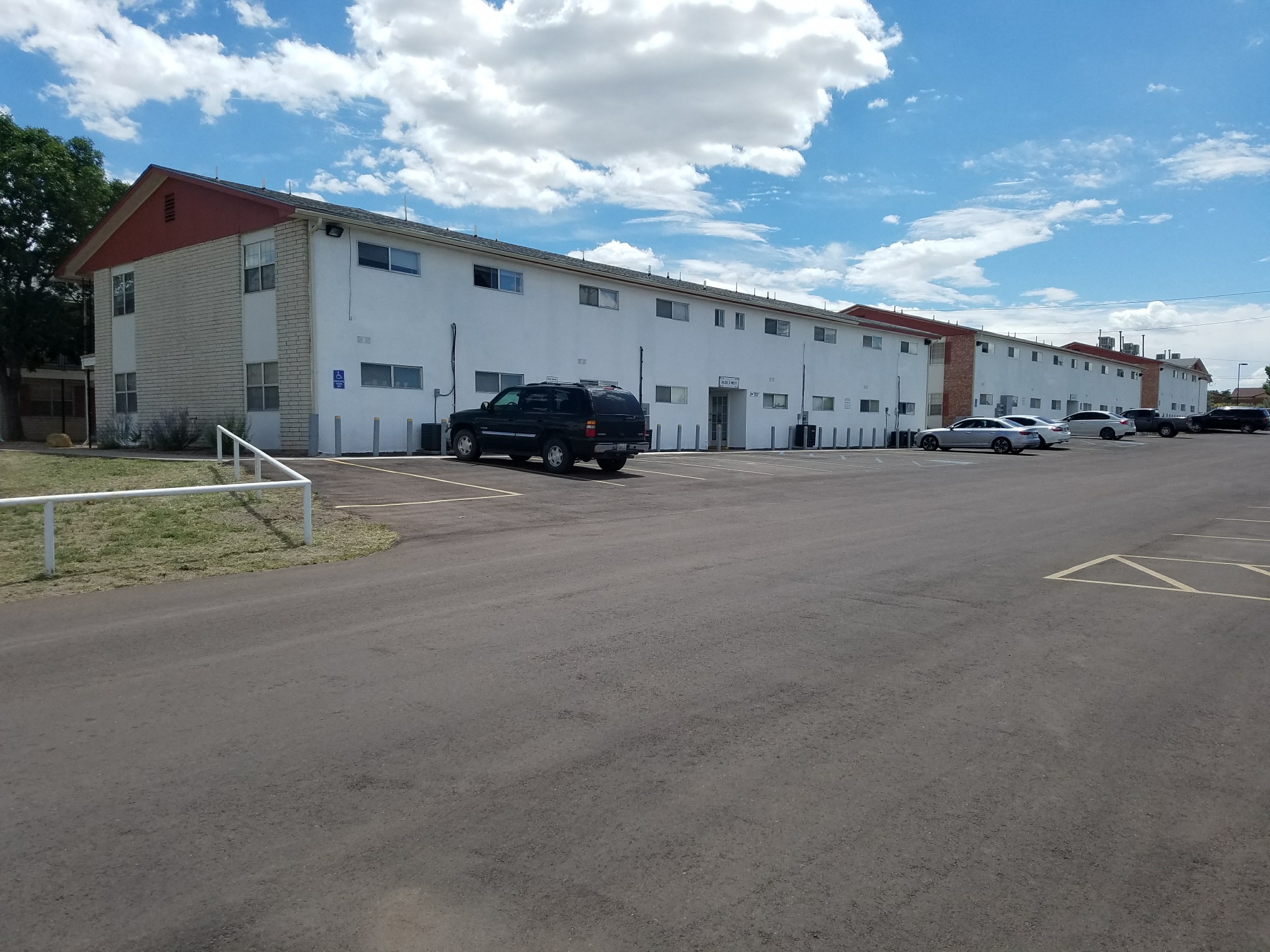 Cedar Crest Apartment Three BR/One BA 220 Nizhoni Boulevard Gallup
